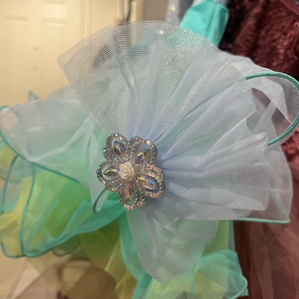 Weissman change the world‎ dance costume